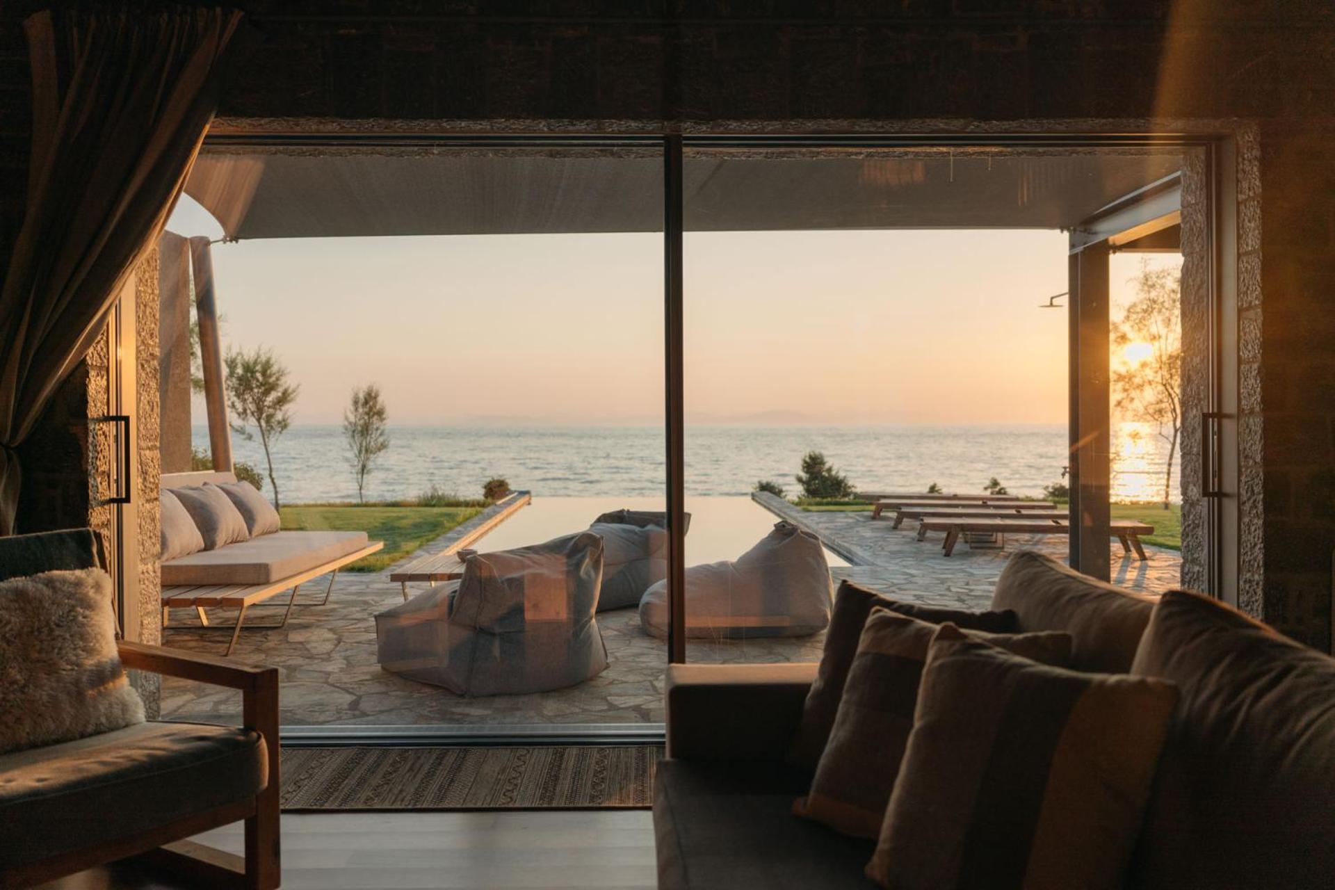 Real Life Homes Luxurious Seafront Villas Each With Their Own Private Pools Korakokhórion المظهر الخارجي الصورة